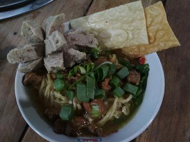 BAKSO GAJAH MUNGKUR LEK YO