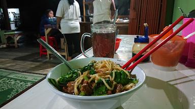 MIE AYAM & BAKSO MAJU LANCAR