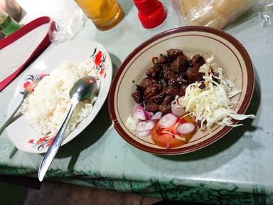 SATE KAMBING PAK BEJO (MARAKNE TUMAN)