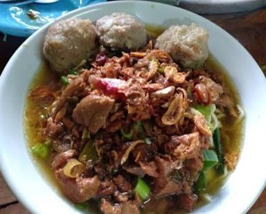 WARUNG BAKSO, MIE AYAM & TAHU KUPAT PAK BAMBANG