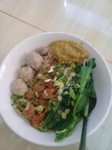 BAKSO & MIE AYAM PEDO