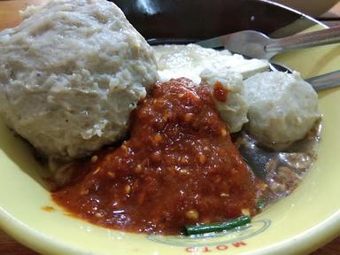 MIE BAKSO TOTI