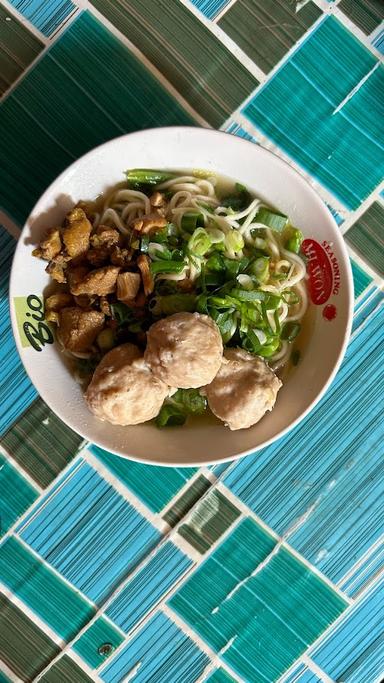 BAKSO MIE AYAM PENGKOL SARI