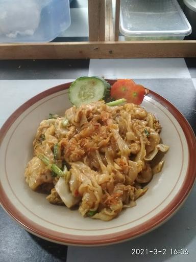 KEDAI MAKAN SOTIL REJEKI