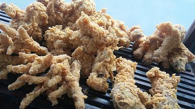 PRATAMA FRIED CHICKEN (KENTUCKY FRIED CHICKEN & TAHU CRISPY)