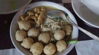 MIE AYAM KAUM REBAHAN