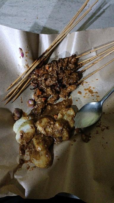 SATE AYAM MADURA CAK MAMAT