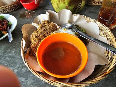 WARUNG MAKAN BU KADEK KHAS BALI