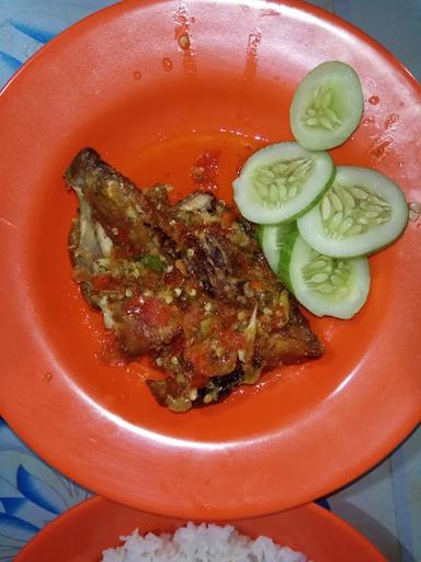 AYAM PENYET & SOP KAMBING