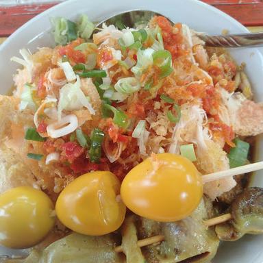 BUBUR AYAM MM | PASAR HIPLI SEMANAN