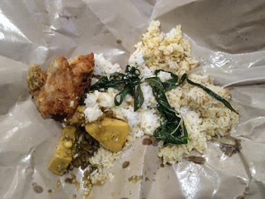 CAHAYA MINANG RUMAH MAKAN TEGAL ALUR