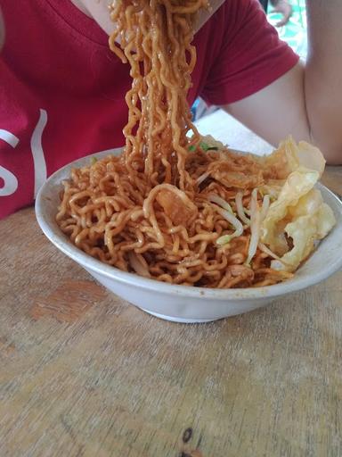 MIE AYAM PAK GANCENG