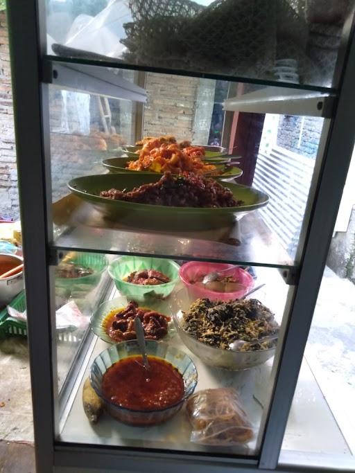 WARUNG NASI MAMA AMEL