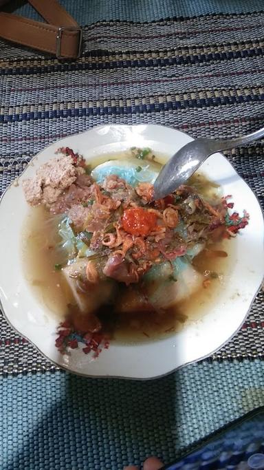 WARUNG SOTO KIKIL MAK MIMI