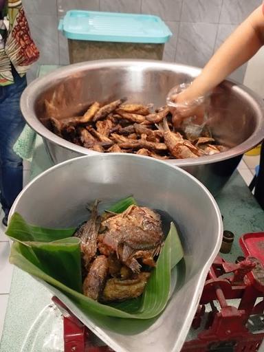 IKAN GORENG LIK TUTI