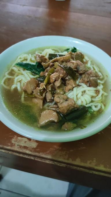 BAKSO & MIE AYAM MBA 3