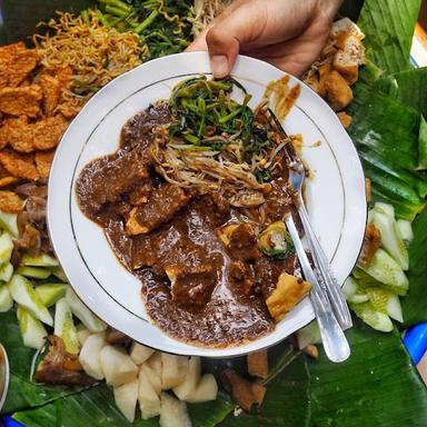 LOTEK GADO-GADO DAN RUJAK CINGUR BU NUR