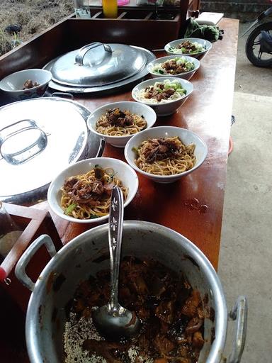 MIE AYAM BAKSO WIJAYA KALIBAWANG