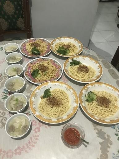 MIE AYAM ATTA