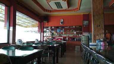 RUMAH MAKAN PALAPA PERMAI