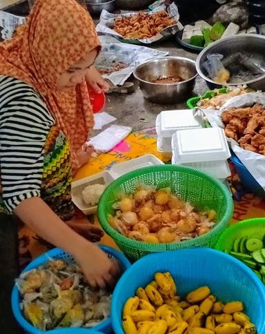 WARUNG NASI LALA