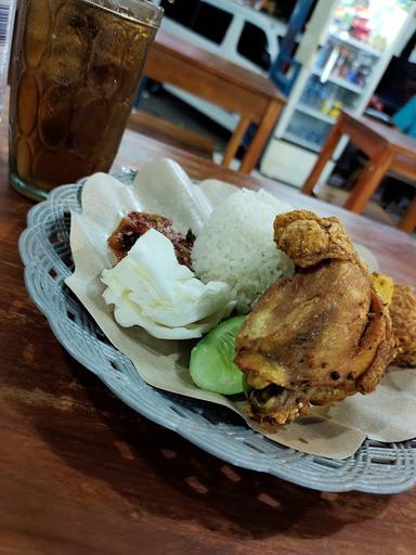 AYAM BEGER