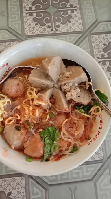 BAKSO&MIE AYAM SEMPLO