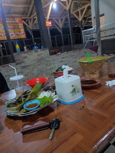 WARUNG SATE DAPUR SI OM