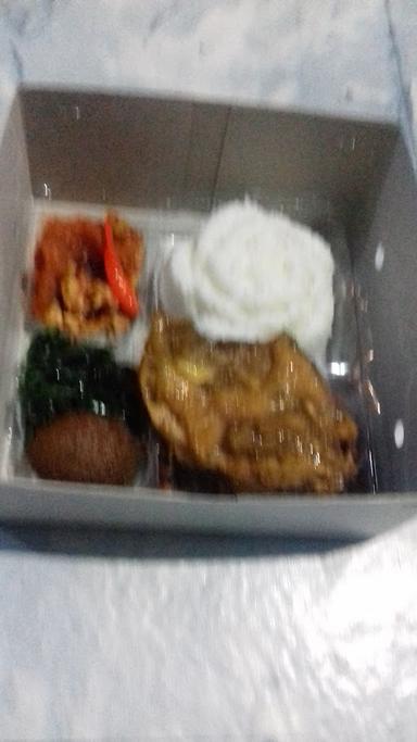 GUDEG JOGJA BU SUM