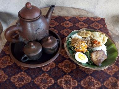 NASI GUDANG PAK DANANG MOJOPERENG