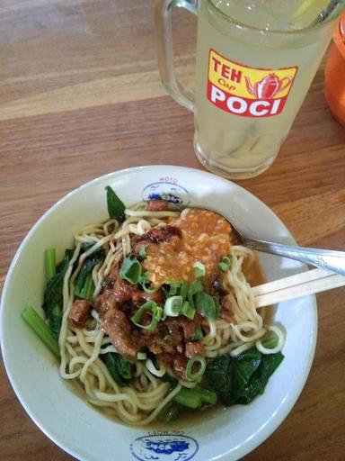 SPESIAL BAKSO JUMBO & MIE AYAM MASOTONG