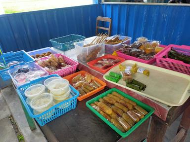 WARUNG SOTO DAN NASI REMES BU SUCI