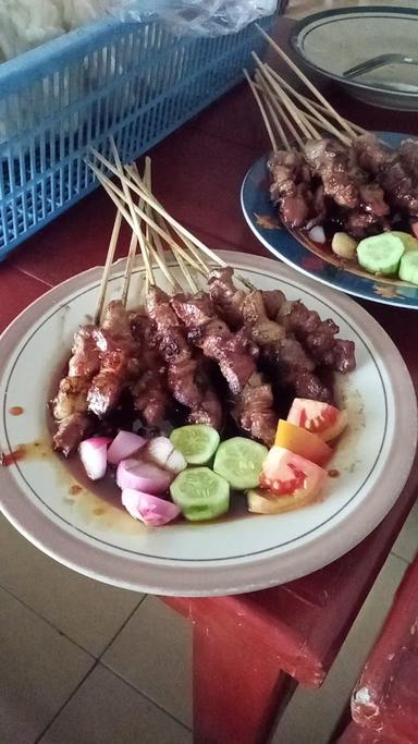 SATE GOMBONG