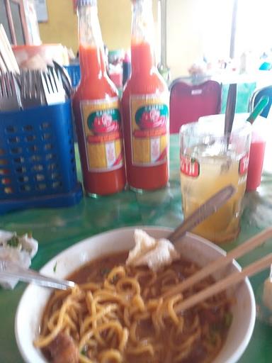 BAKSO & MIE AYAM MANTAP