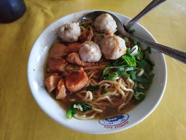 BAKSO & MIE AYAM MANTAP