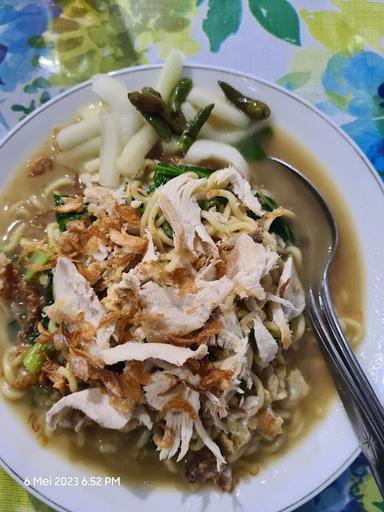 WARUNG MIE BASUKI