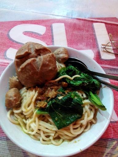 MIE AYAM SOLO JEMBER