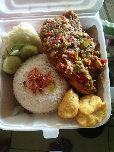 WARUNG NASI DAN RUJAK BONGKO