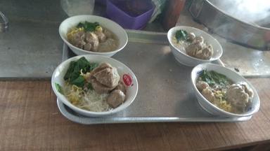 BAKSO & MIE AYAM WONOGIRI PAK BEJO