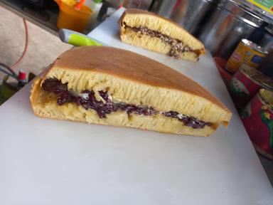 MARTABAK ALYA 21