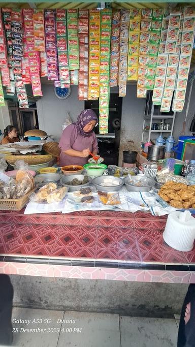 KULINER INDRAMAYU RUMBAH DARINIH