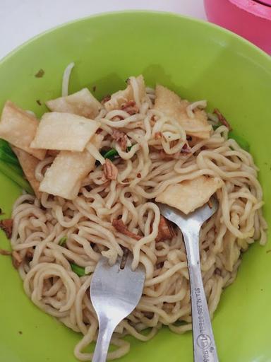 PANGSIT MIE AYAM JAKARTA SETIA KAWAN