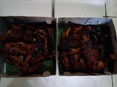 AYAM BEKAKAK MADU RAHAYU SAMBEL MERCHON