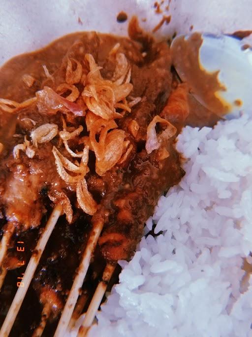 SATE AYAM GUNAWAN