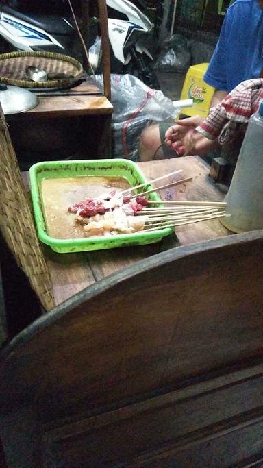 WARUNG SATE SOLO PAK ADI