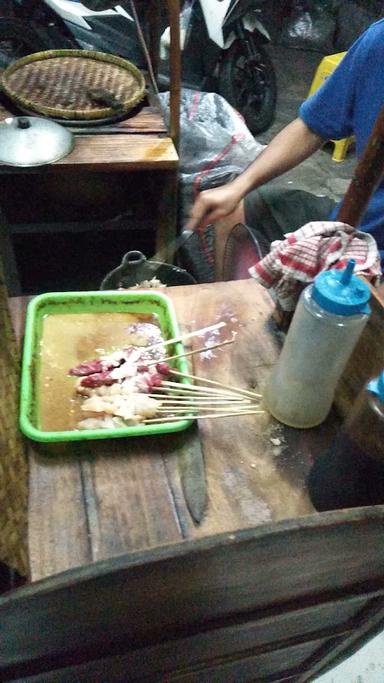 WARUNG SATE SOLO PAK ADI