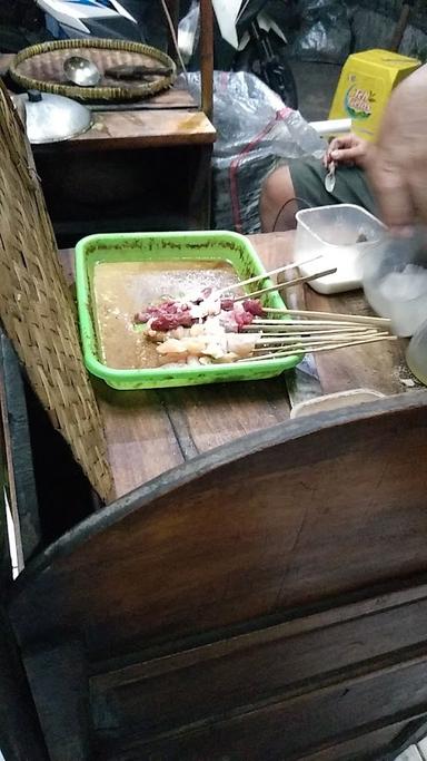 WARUNG SATE SOLO PAK ADI