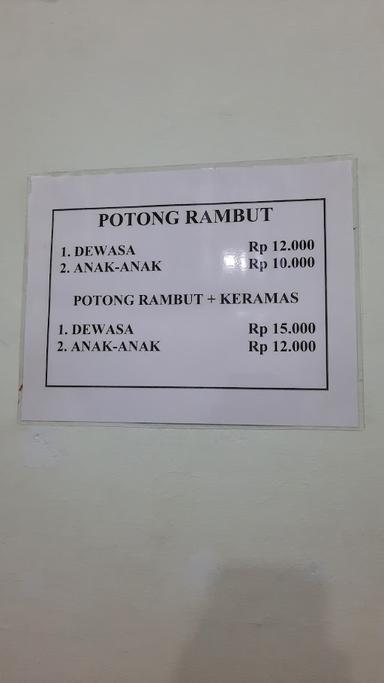 GEZI POTONG RAMBUT / BARBERSHOP