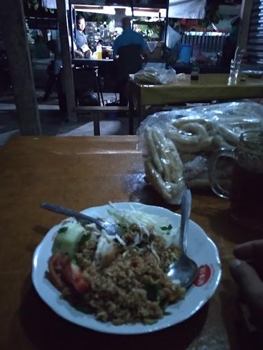 NASI GORENG CETHOK PAK BADRUN