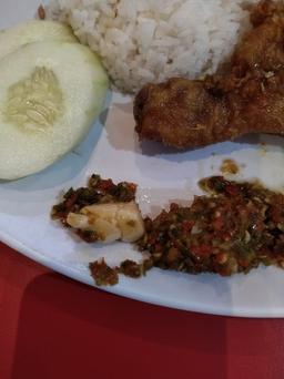 Photo's Rocket Chicken Ponggok